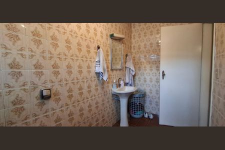 Casa à venda com 203m², 3 quartos e 2 vagasBanheiro da Suíte