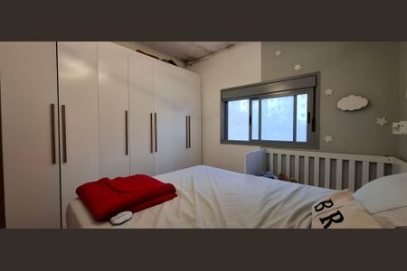 Casa à venda com 203m², 3 quartos e 2 vagasQuarto 