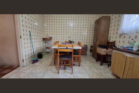 Casa à venda com 203m², 3 quartos e 2 vagasCozinha