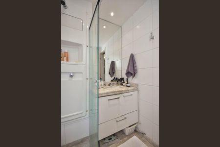 Apartamento à venda com 129m², 3 quartos e 3 vagasBanheiro Suíte 2