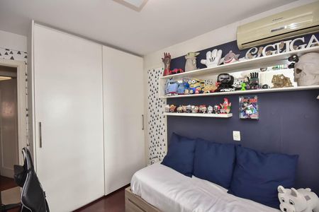 Apartamento à venda com 129m², 3 quartos e 3 vagasSuíte 1