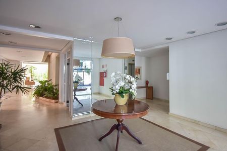 Apartamento à venda com 129m², 3 quartos e 3 vagasHall Social