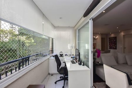 Apartamento à venda com 129m², 3 quartos e 3 vagasVaranda