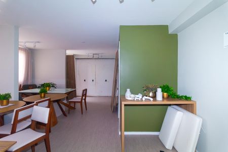 Apartamento para alugar com 35m², 2 quartos e sem vaga Apartamento para alugar com 35m², 2 quartos e sem vagaÁrea comum - Salão de festas