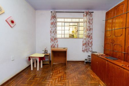 Casa à venda com 100m², 2 quartos e 2 vagasQuarto 2