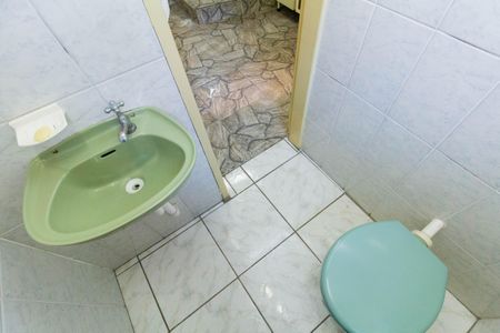 Casa à venda com 100m², 2 quartos e 2 vagasBanheiro 2