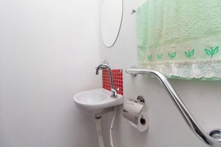 Casa à venda com 100m², 2 quartos e 2 vagasBanheiro 3