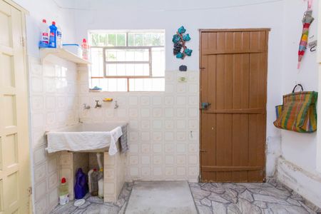 Casa à venda com 100m², 2 quartos e 2 vagasÁrea de Serviço