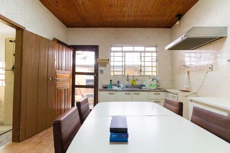 Casa à venda com 100m², 2 quartos e 2 vagasCozinha