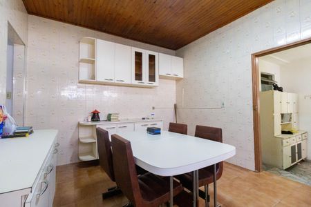 Casa à venda com 100m², 2 quartos e 2 vagasCozinha