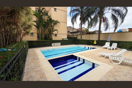 Apartamento para alugar com 46m², 2 quartos e 1 vaga Apartamento para alugar com 46m², 2 quartos e 1 vagaÁrea comum - Piscina