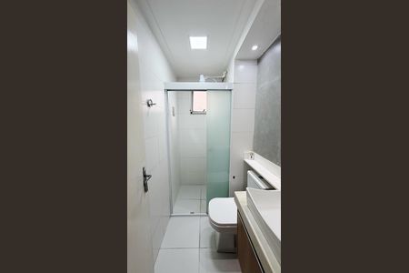 Apartamento para alugar com 46m², 2 quartos e 1 vaga Apartamento para alugar com 46m², 2 quartos e 1 vagaBanheiro 1