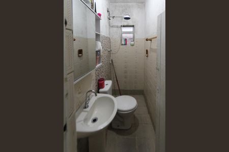 Casa à venda com 221m², 1 quarto e 2 vagasBanheiro