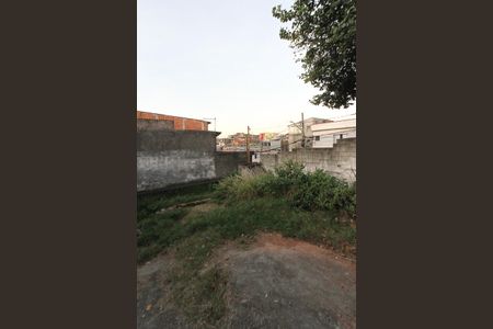 Casa à venda com 221m², 1 quarto e 2 vagasQuintal