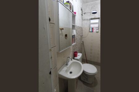 Casa à venda com 221m², 1 quarto e 2 vagasBanheiro