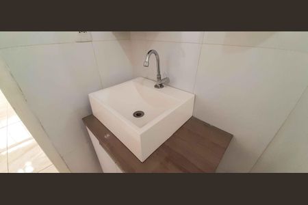 Apartamento à venda com 65m², 2 quartos e 1 vaga Apartamento à venda com 65m², 2 quartos e 1 vagaBanheiro