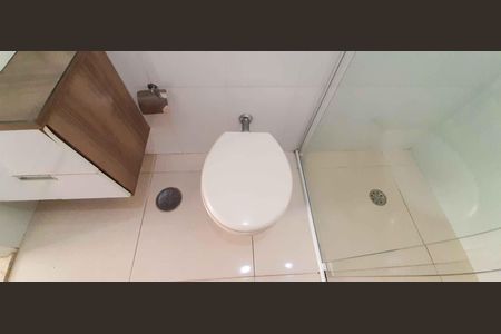 Apartamento à venda com 65m², 2 quartos e 1 vaga Apartamento à venda com 65m², 2 quartos e 1 vagaBanheiro