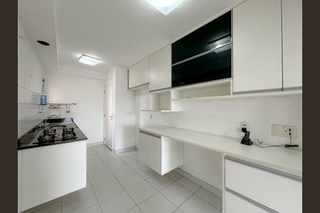 Apartamento à venda com 130m², 3 quartos e 2 vagasCozinha