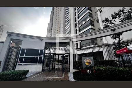 Apartamento à venda com 130m², 3 quartos e 2 vagasFachada