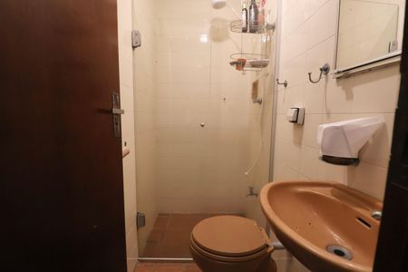 Apartamento para alugar com 100m², 3 quartos e sem vagaBanheiro de serviço