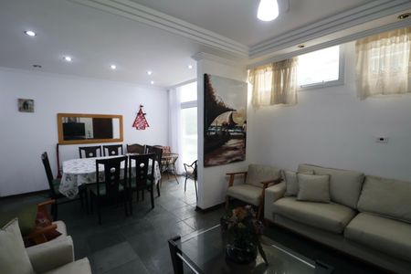 Apartamento para alugar com 100m², 3 quartos e sem vagaSala