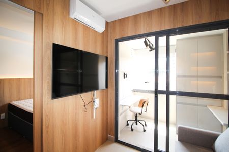 Sala de apartamento para alugar com 1 quarto, 26m² em Vila Olímpia, São Paulo