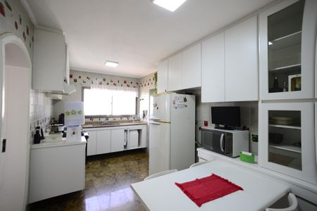 Apartamento à venda com 199m², 4 quartos e 3 vagasCozinha