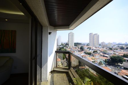 Apartamento à venda com 199m², 4 quartos e 3 vagasVaranda
