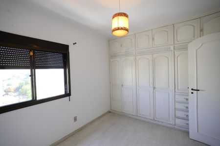 Apartamento à venda com 199m², 4 quartos e 3 vagasQuarto 2