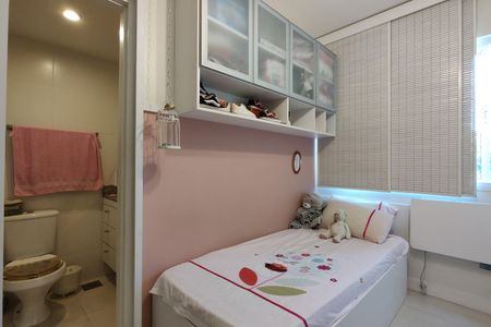 Apartamento à venda com 114m², 3 quartos e 2 vagasQuarto 2 - Suíte