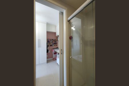 Apartamento à venda com 114m², 3 quartos e 2 vagasBanheiro da Suíte 2