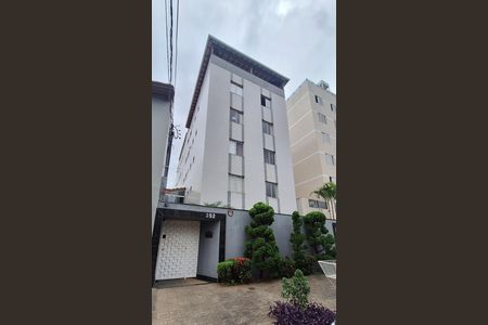Apartamento para alugar com 90m², 3 quartos e 2 vagas Apartamento para alugar com 90m², 3 quartos e 2 vagasFachada