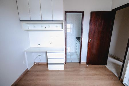 Apartamento para alugar com 90m², 3 quartos e 2 vagas Apartamento para alugar com 90m², 3 quartos e 2 vagasSuíte