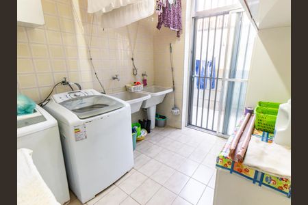 Casa à venda com 500m², 3 quartos e 1 vaga Casa à venda com 500m², 3 quartos e 1 vagaÁrea de Serviço