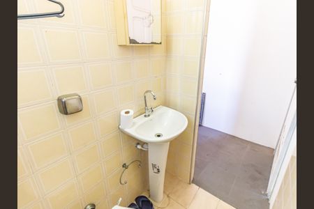 Casa à venda com 500m², 3 quartos e 1 vaga Casa à venda com 500m², 3 quartos e 1 vagaBanheiro de serviço