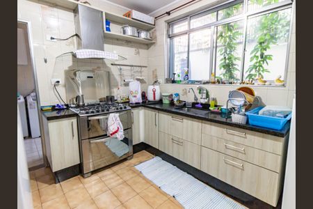 Casa à venda com 500m², 3 quartos e 1 vaga Casa à venda com 500m², 3 quartos e 1 vagaCozinha