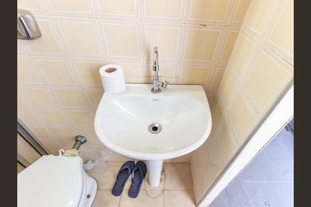 Casa à venda com 500m², 3 quartos e 1 vaga Casa à venda com 500m², 3 quartos e 1 vagaBanheiro de serviço