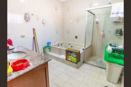 Casa à venda com 500m², 3 quartos e 1 vaga Casa à venda com 500m², 3 quartos e 1 vagaBanheiro da Suíte 3