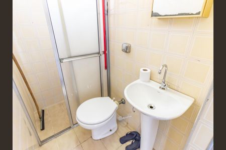 Casa à venda com 500m², 3 quartos e 1 vaga Casa à venda com 500m², 3 quartos e 1 vagaBanheiro de serviço