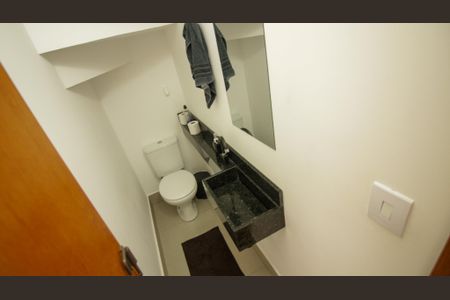 Casa à venda com 110m², 3 quartos e 2 vagasBanheiro 3