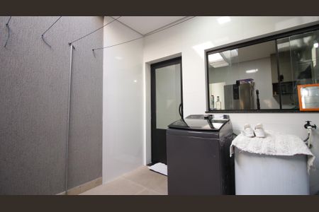 Casa à venda com 110m², 3 quartos e 2 vagasÁrea de Serviço