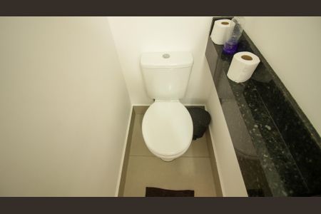 Casa à venda com 110m², 3 quartos e 2 vagasBanheiro 3