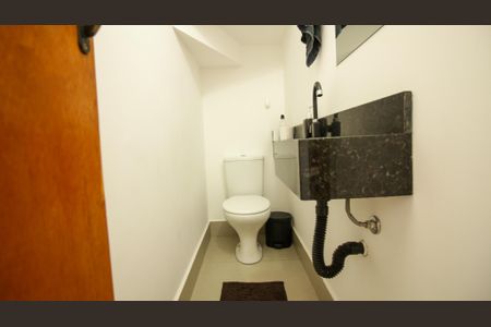 Casa à venda com 110m², 3 quartos e 2 vagasBanheiro 3