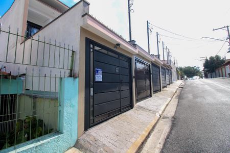 Casa à venda com 110m², 3 quartos e 2 vagasFachada