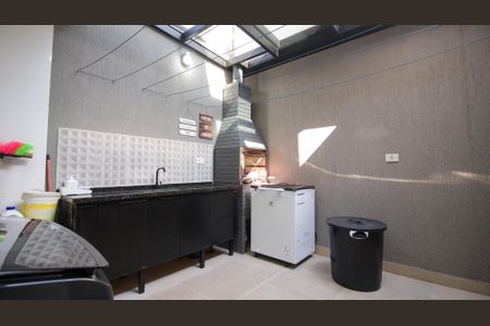 Casa à venda com 110m², 3 quartos e 2 vagasÁrea de Serviço