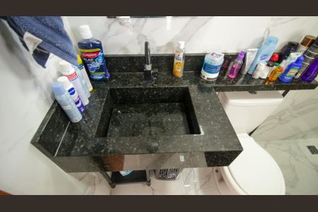 Casa à venda com 110m², 3 quartos e 2 vagasBanheiro