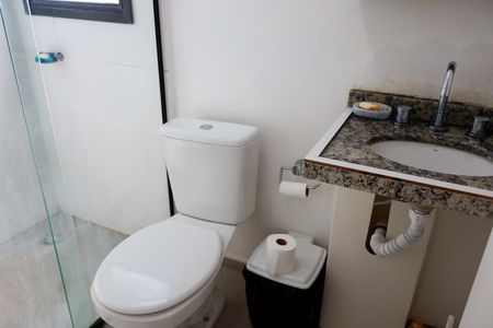 Apartamento à venda com 74m², 1 quarto e 2 vagas Apartamento à venda com 74m², 1 quarto e 2 vagasBanheiro da Suíte 1