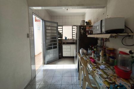 Casa à venda com 318m², 3 quartos e 3 vagas Casa à venda com 318m², 3 quartos e 3 vagasCasa 1 - Cozinha