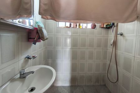 Casa à venda com 318m², 3 quartos e 3 vagas Casa à venda com 318m², 3 quartos e 3 vagasCasa 1 - Banheiro