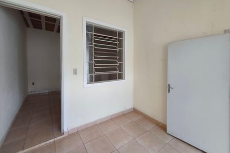 Casa à venda com 318m², 3 quartos e 3 vagas Casa à venda com 318m², 3 quartos e 3 vagasCasa 2 - Sala